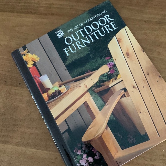 EUC Book - The Art of Woodworking Outdoor Furniture - Picture 1 of 10